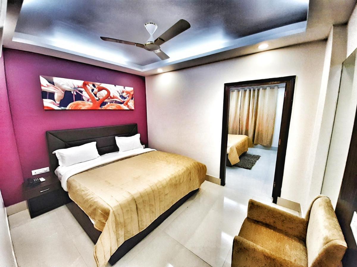 Hotel Aerocity Purple Orchid New Delhi Exterior photo
